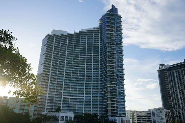 Paramount Bay  photo 3